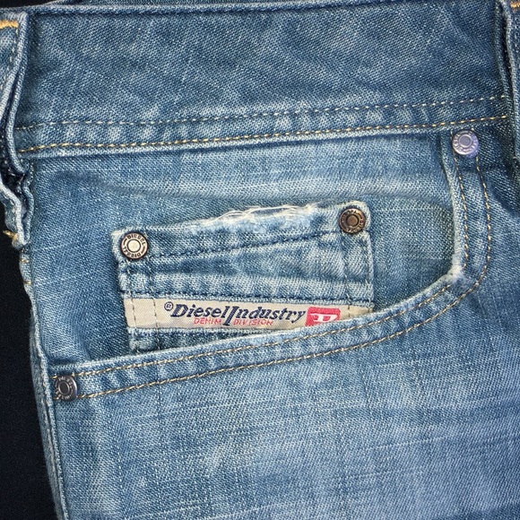 Jeans - Picture 3 of 5